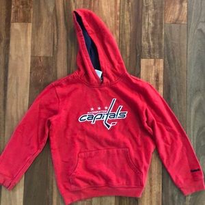 Washington capitals sweatshirt boys